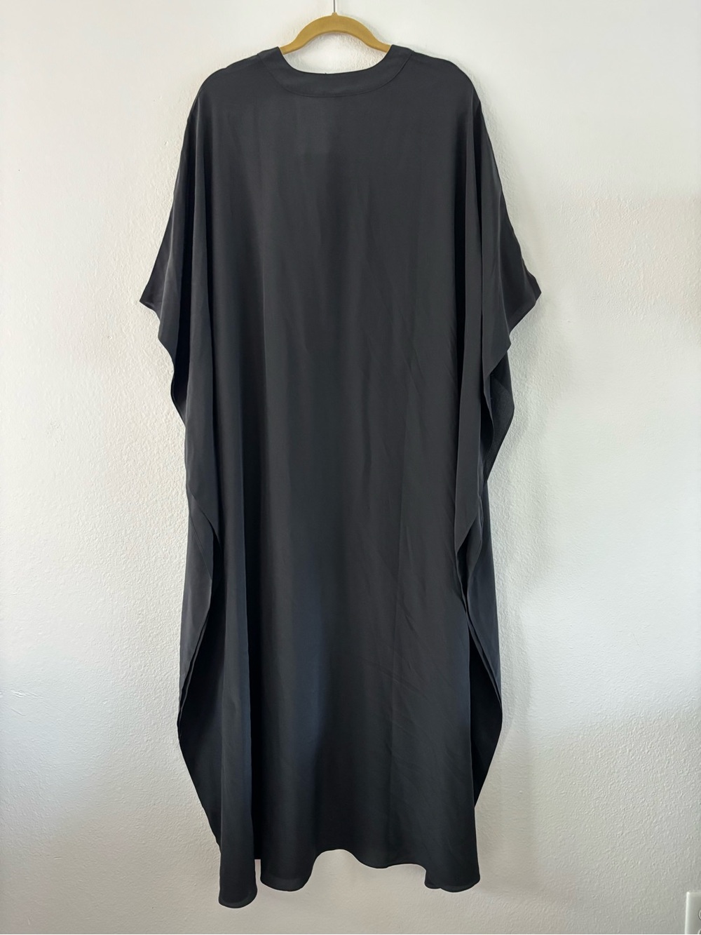 ocean+main NWT Silk V-Neck Placket Long Caftan Dress L/XL Sustainable Luxury - Picture 11 of 15